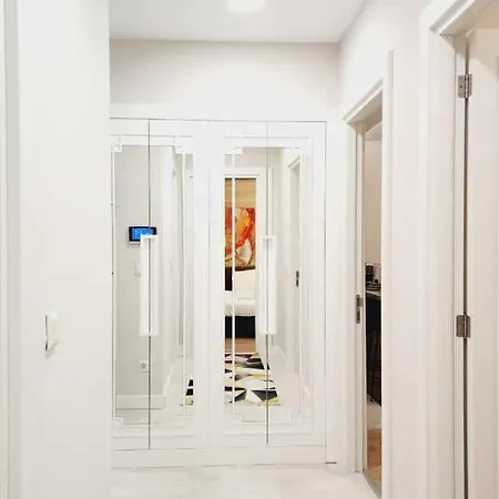 Alyateras Apartment